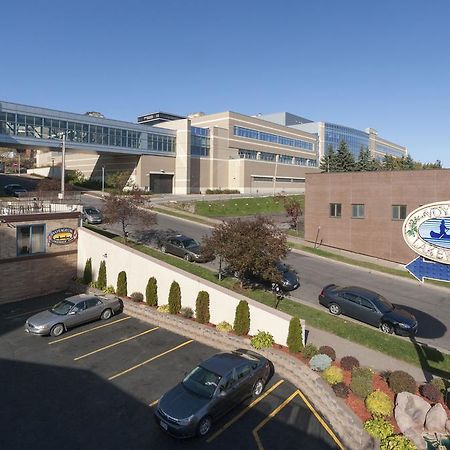 Voyageur Lakewalk Inn Duluth Ngoại thất bức ảnh