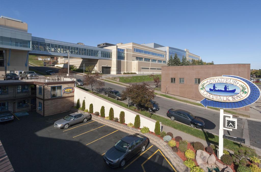 Voyageur Lakewalk Inn Duluth Ngoại thất bức ảnh