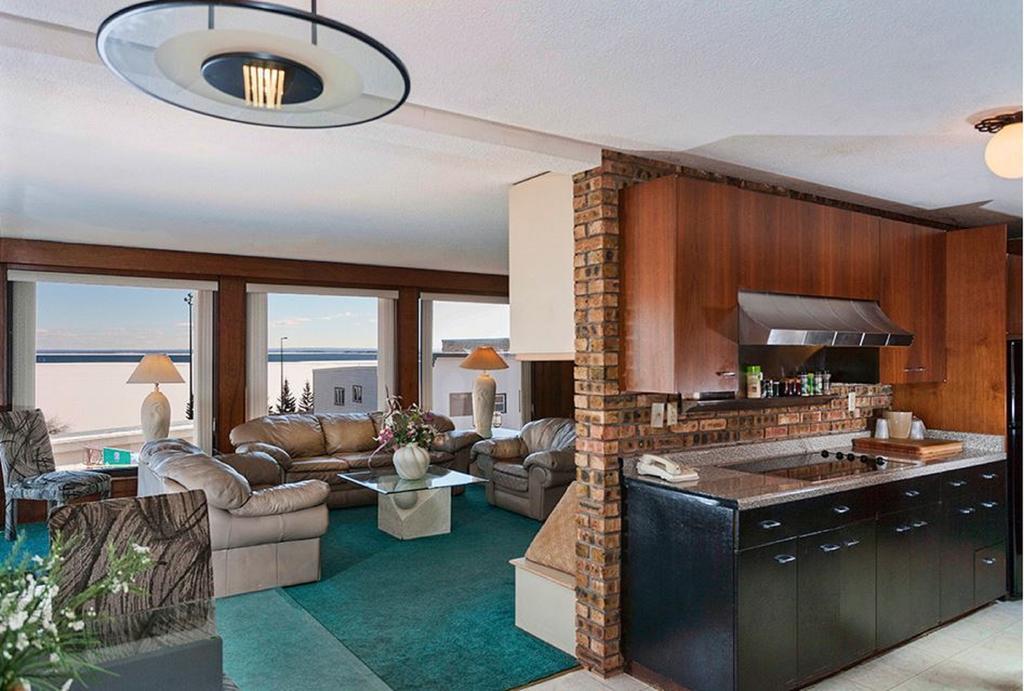 Voyageur Lakewalk Inn Duluth Ngoại thất bức ảnh