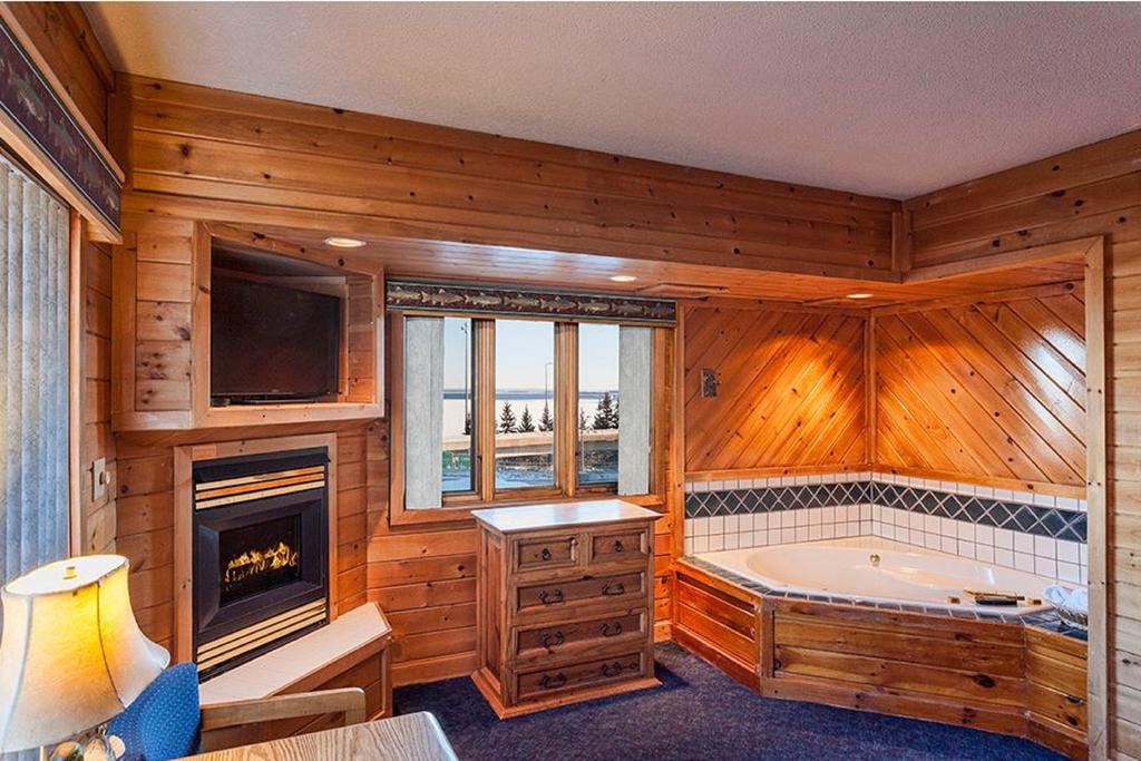 Voyageur Lakewalk Inn Duluth Ngoại thất bức ảnh